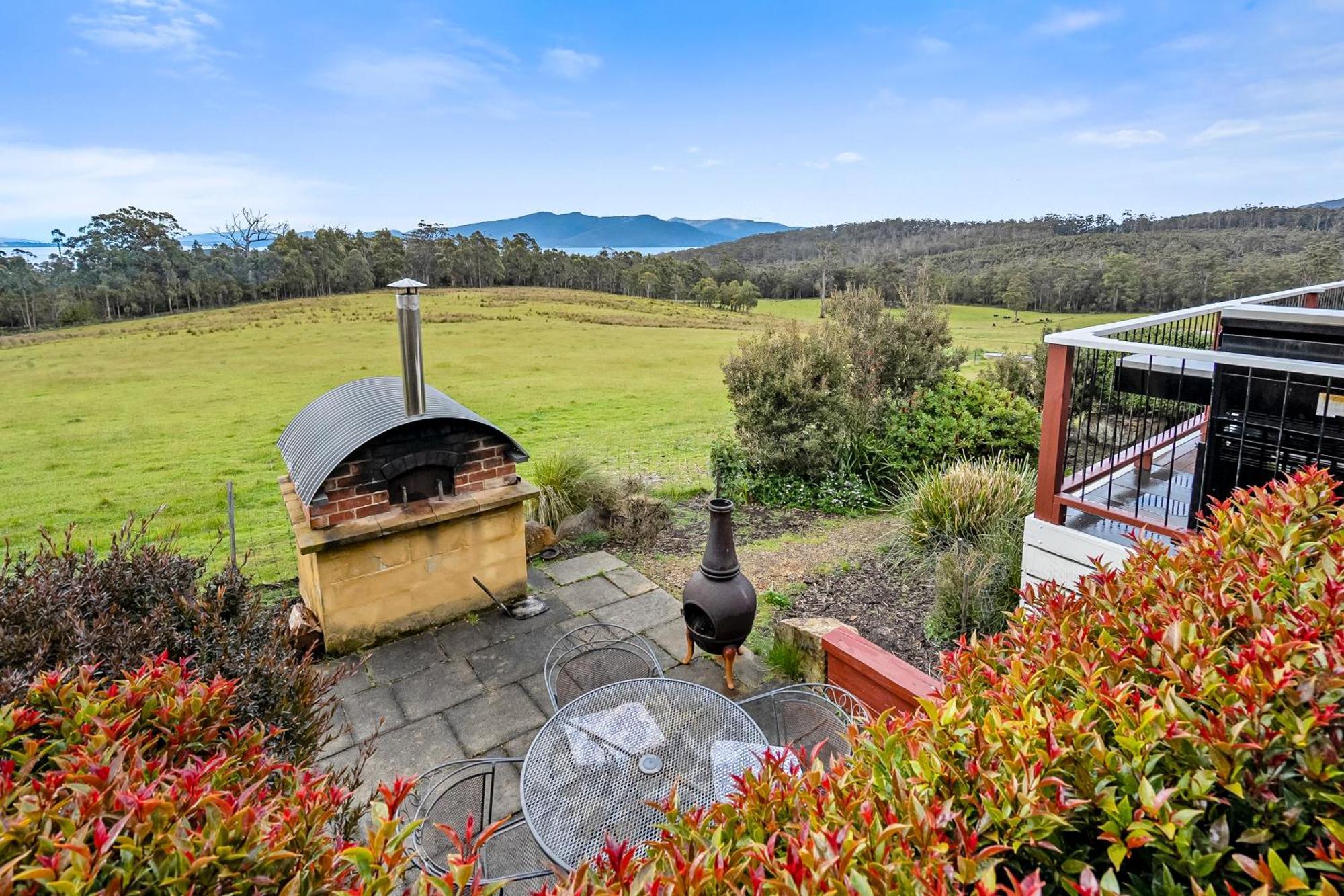 Manfield Country Bruny Island